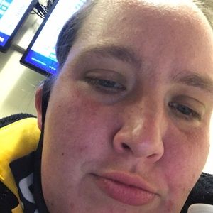 Meet your Posher, Leeanne